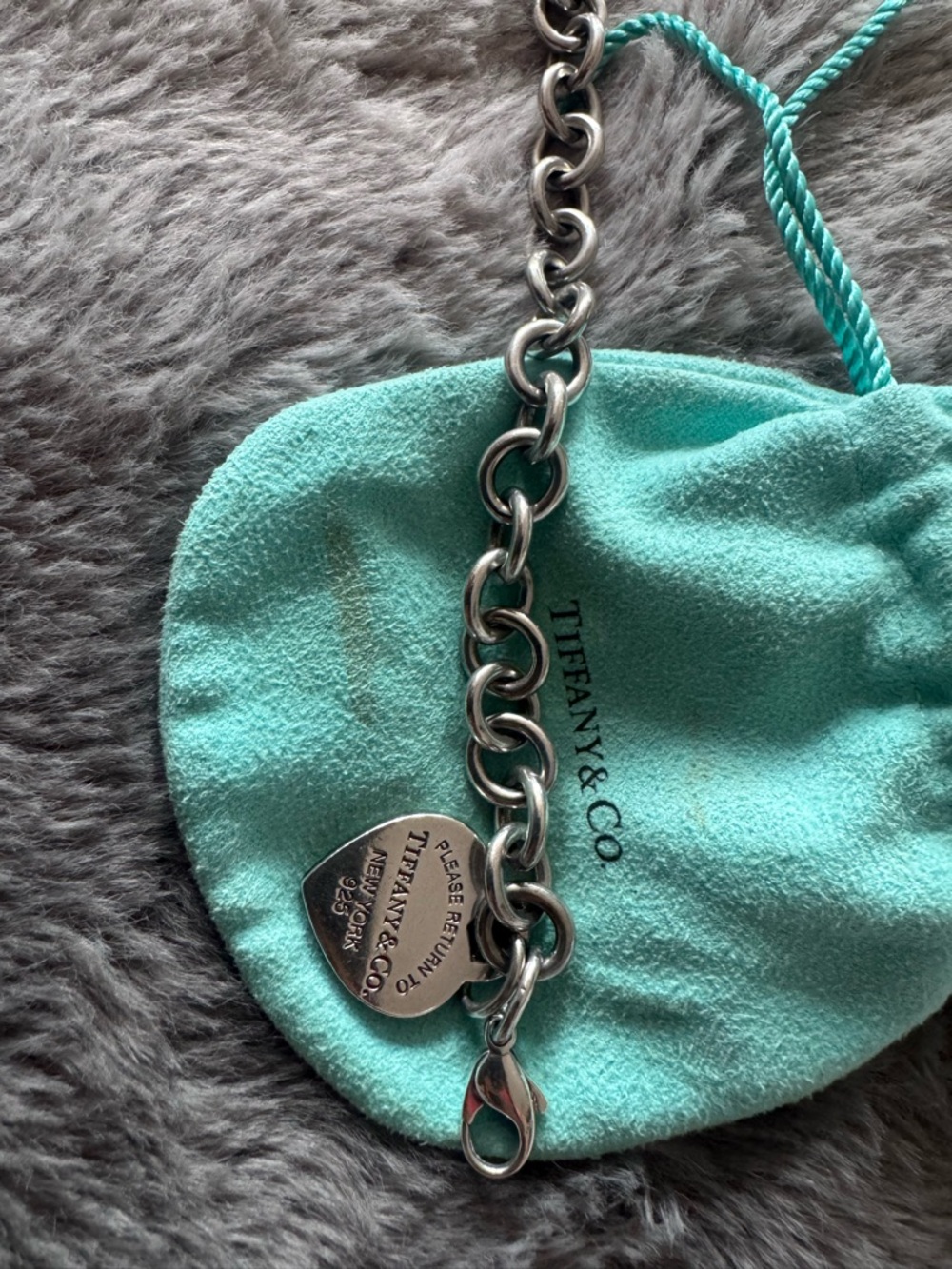 Tiffany & Co. Sterling Silver Heart Tag Bracelet with Signature Blue Pouch - Picture 5 of 6